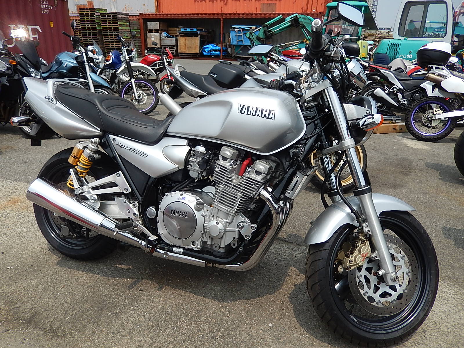 Yamaha XJR 1300