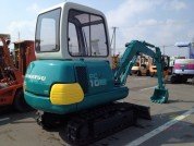  KOMATSU PC10-7  3