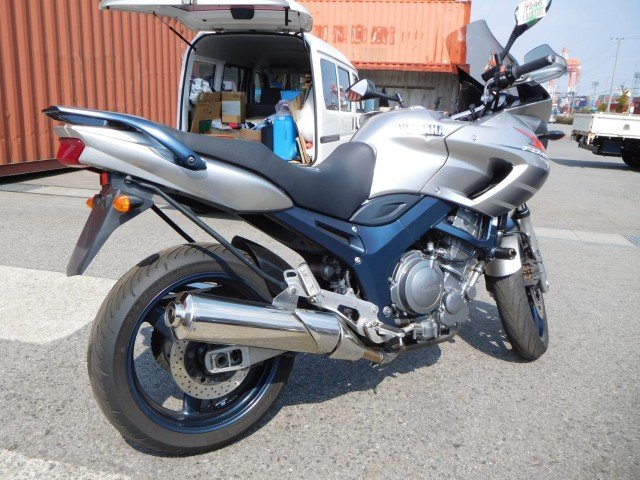 Ямаха тдм купить. Yamaha TDM 900. Мотоцикл TDM 900. Yamaha TDM 850. TDM 850 Custom.