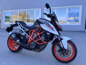  KTM 1290 SUPER DUKE R  1