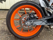  KTM 390 DUKE  8