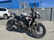  TRIUMPH STREET TRIPLE S  1