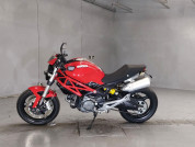  DUCATI MONSTER 696 PLUS  2