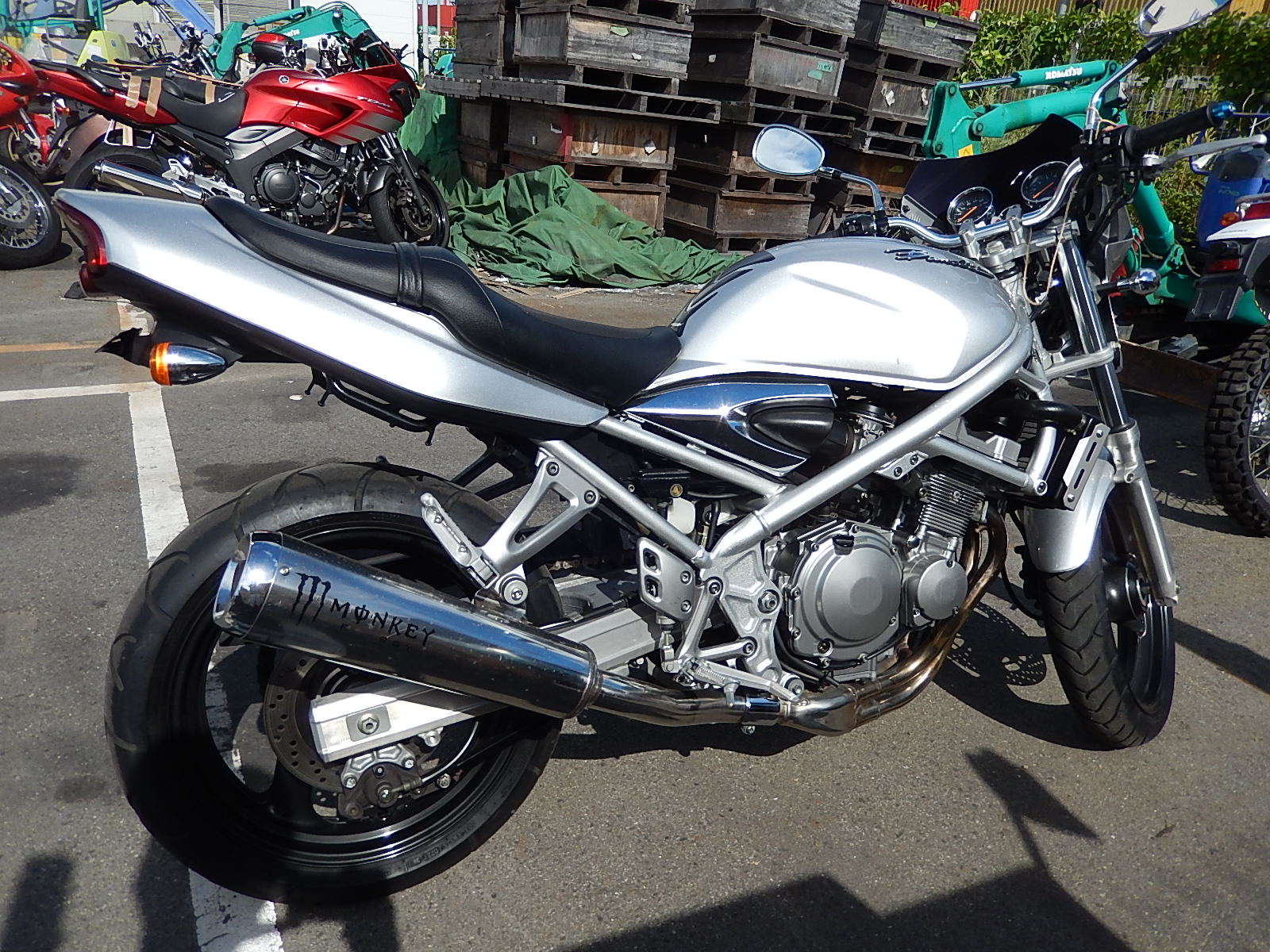 Suzuki bandit 250 фото