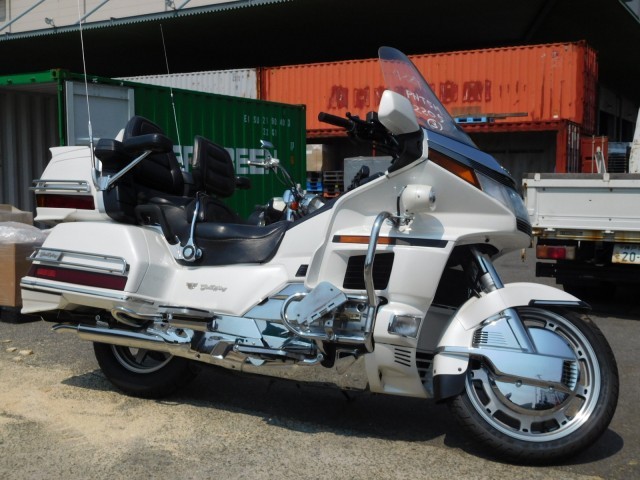 Модель мотоцикла Honda Gold Wing 1500 White